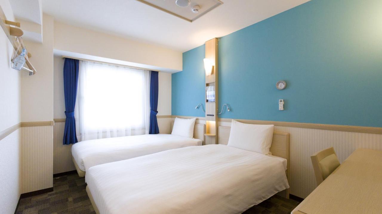 Toyoko Inn Hiroshima-Eki Stadium Mae Exterior foto